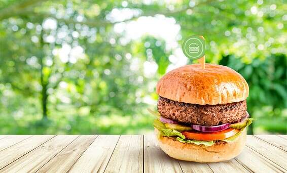 המבורגר ביונד מיט של BBB // צילום: גליה אבירם